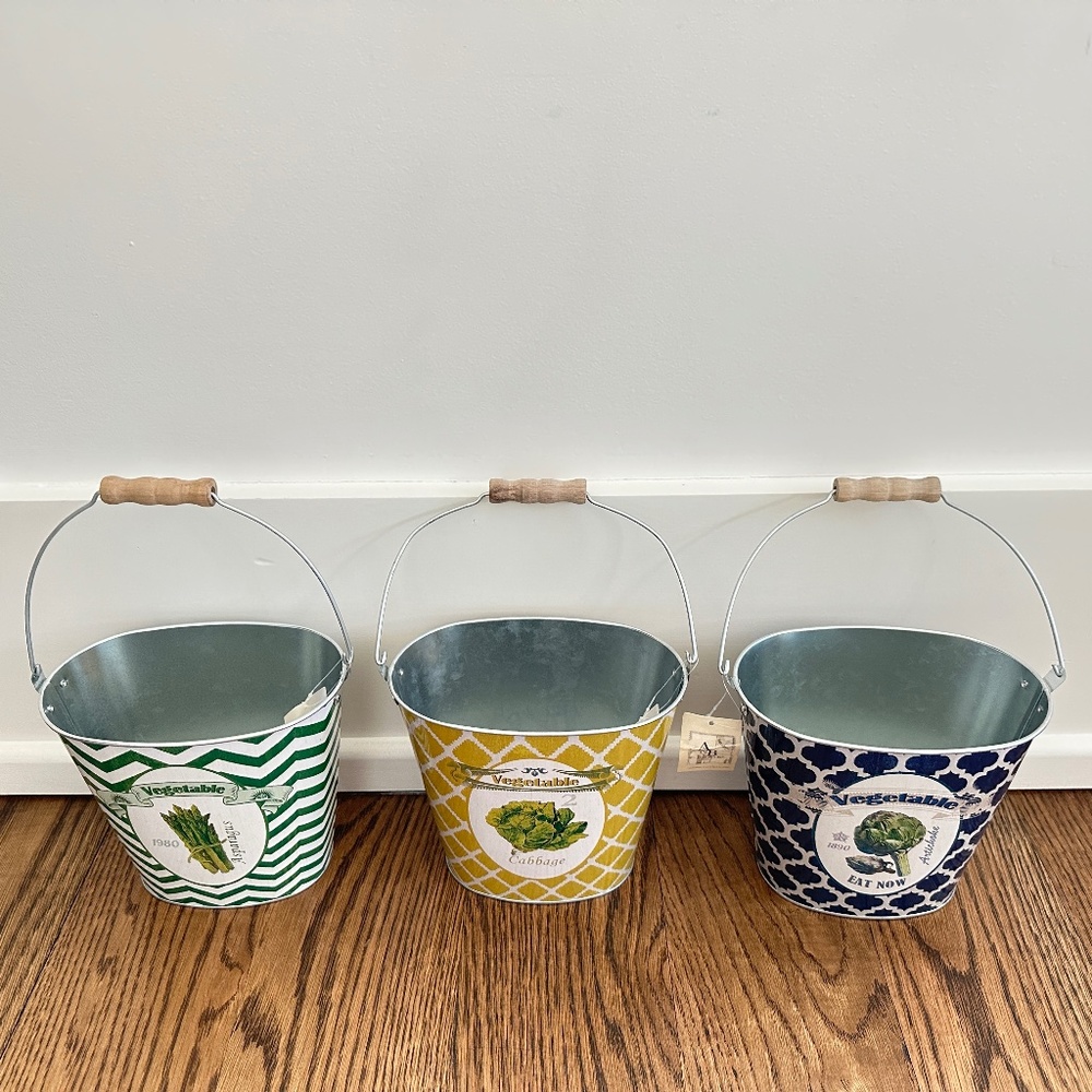 A & B Home Retro Abington Set of 3 Buckets with Handle NWT